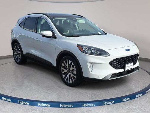 Star White Metallic Tri-Coat 2020 Ford Escape Titanium