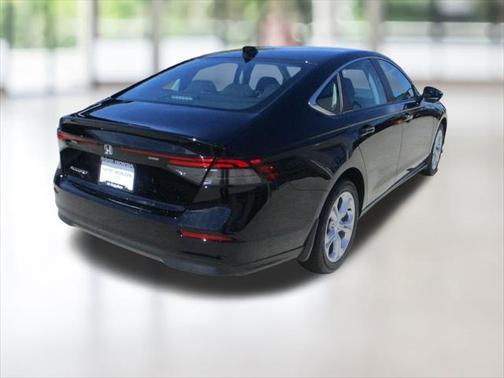 2025 Honda Accord LX 1.5T