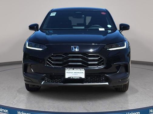 Crystal Black Pearl 2027 Honda HR-V Sport