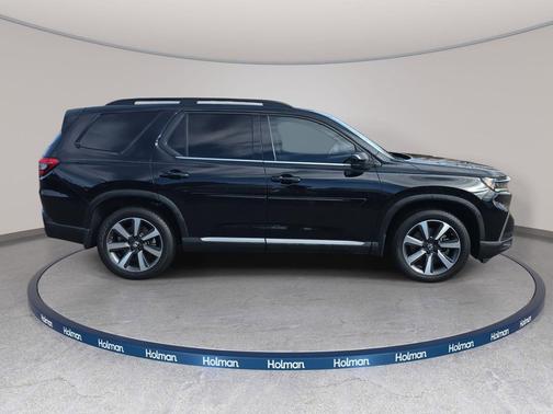 2023 Honda Pilot Touring 8-Passenger