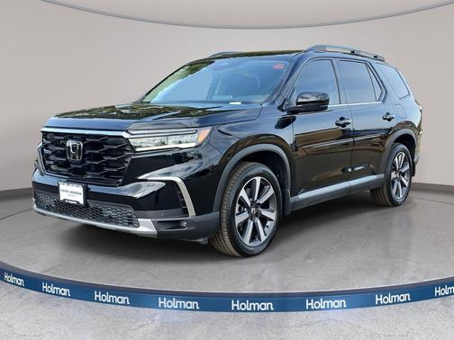 2023 Honda Pilot Touring 8-Passenger