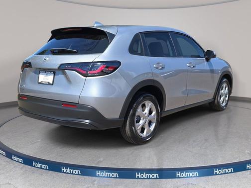 Lunar Silver Metallic 2025 Honda HR-V LX