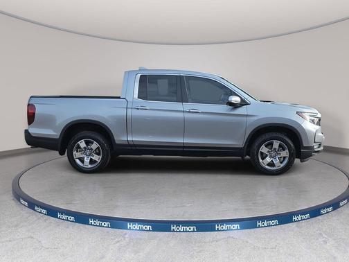 Solar Silver Metallic 2026 Honda Ridgeline RTL