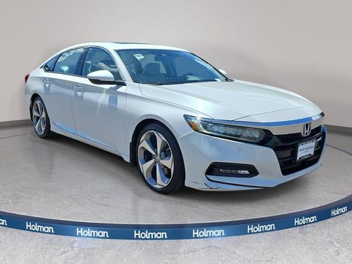 Platinum White Pearl 2018 Honda Accord Touring 2.0T