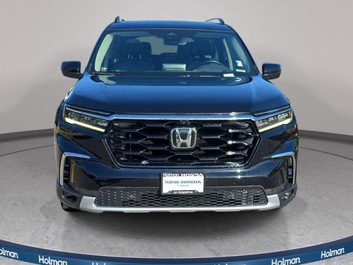 Crystal Black Pearl 2023 Honda Pilot AWD Elite