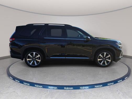 Crystal Black Pearl 2023 Honda Pilot AWD Elite