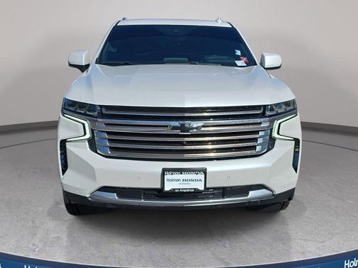 Iridescent Pearl Tricoat 2023 Chevrolet Suburban 4WD High Country