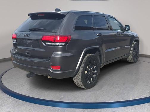 Granite Crystal Metallic Clearcoat 2019 Jeep Grand Cherokee Altitude