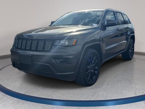 Granite Crystal Metallic Clearcoat 2019 Jeep Grand Cherokee Altitude