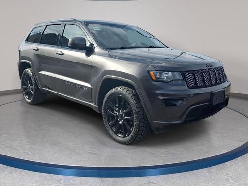Granite Crystal Metallic Clearcoat 2019 Jeep Grand Cherokee Altitude