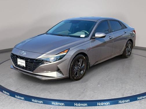 Fluid Metal 2023 Hyundai ELANTRA SEL