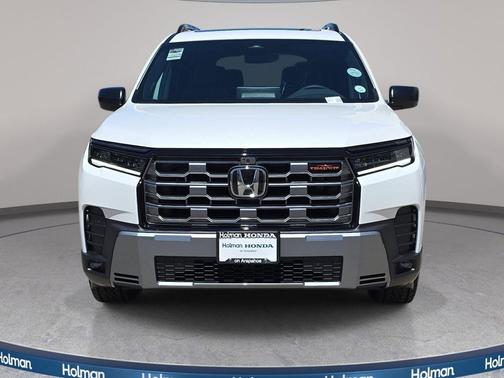 Platinum White Pearl 2026 Honda Pilot TrailSport