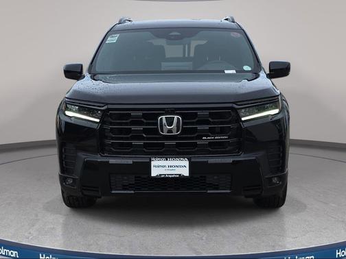 Crystal Black Pearl 2026 Honda Pilot Black Edition