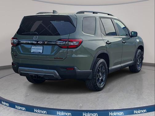 Ash Green Metallic 2026 Honda Pilot TrailSport