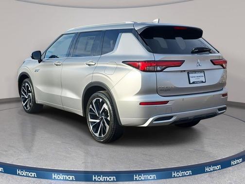 2024 Mitsubishi Outlander PHEV SEL