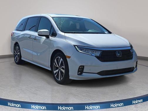 Platinum White Pearl 2023 Honda Odyssey Touring