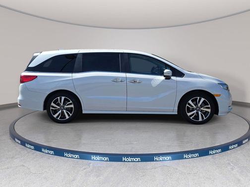Platinum White Pearl 2023 Honda Odyssey Touring