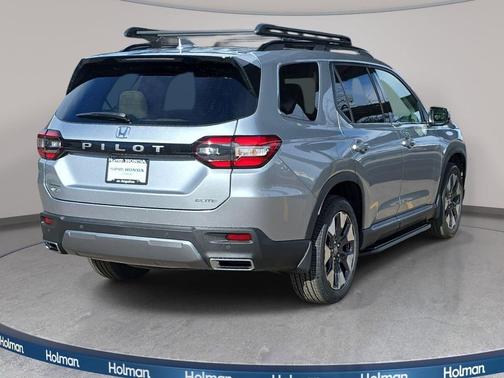 Solar Silver Metallic 2026 Honda Pilot Elite