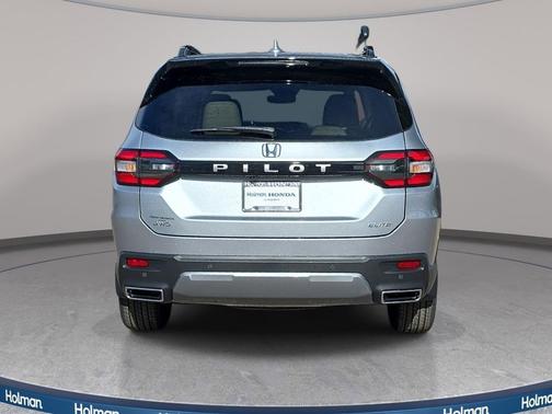 Solar Silver Metallic 2026 Honda Pilot Elite