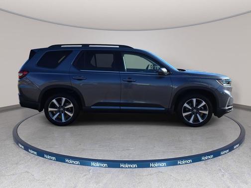 2024 Honda Pilot Touring 8-Passenger