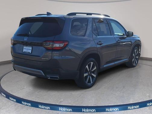 2024 Honda Pilot Touring 8-Passenger