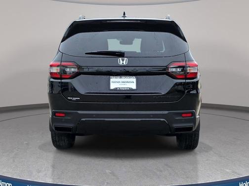 Crystal Black Pearl 2026 Honda Pilot Elite