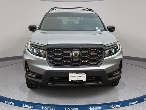 Lunar Silver Metallic 2023 Honda Passport AWD TrailSport