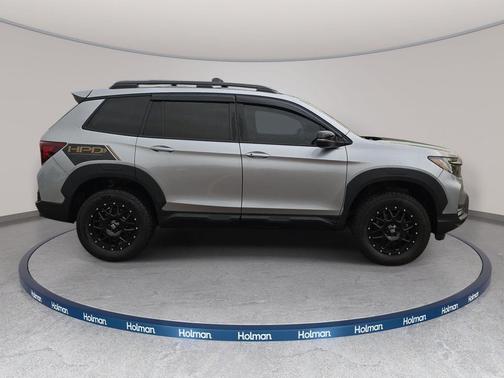 Lunar Silver Metallic 2023 Honda Passport AWD TrailSport
