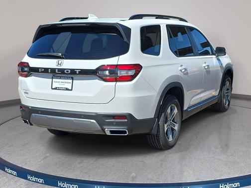 Platinum White Pearl 2026 Honda Pilot EX-L