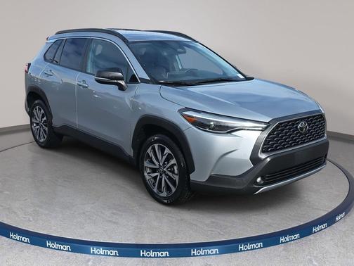 2025 Toyota Corolla Cross XLE