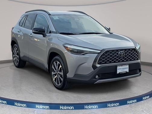 2025 Toyota Corolla Cross XLE