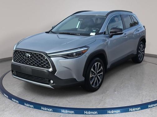 2025 Toyota Corolla Cross XLE