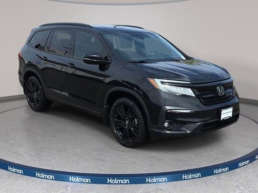 Crystal Black Pearl 2022 Honda Pilot AWD Black Edition