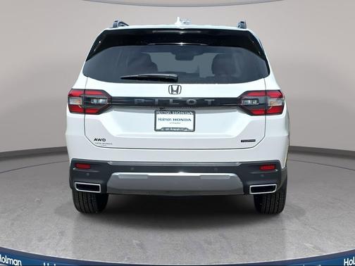 2026 Honda Pilot Touring 8-Passenger