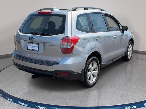 2016 Subaru Forester 2.5i