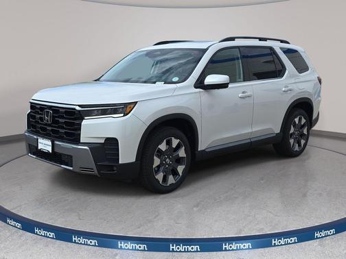 Platinum White Pearl 2026 Honda Pilot Touring 8-Passenger