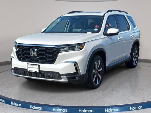 2025 Honda Pilot Touring 8-Passenger