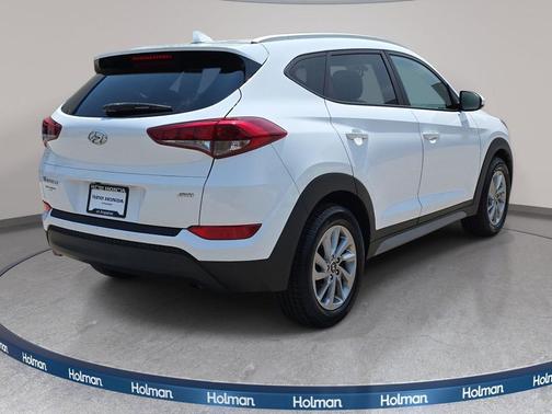 Dazzling White 2018 Hyundai TUCSON SEL