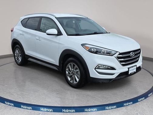 Dazzling White 2018 Hyundai TUCSON SEL