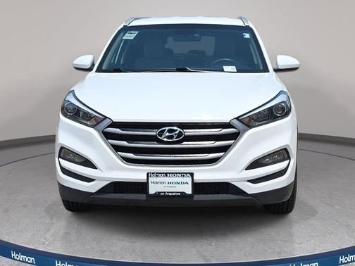 Dazzling White 2018 Hyundai TUCSON SEL