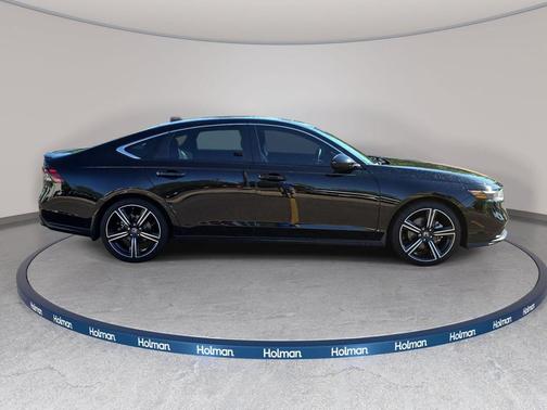 Crystal Black Pearl 2023 Honda Accord Hybrid Sport