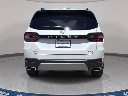 Platinum White Pearl 2026 Honda Pilot Elite