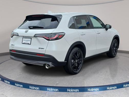 Platinum White Pearl 2027 Honda HR-V Sport