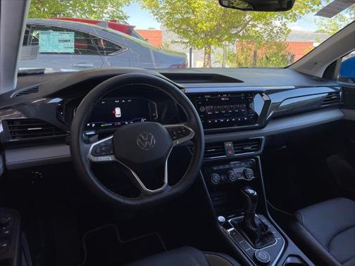 2023 Volkswagen Taos 1.5T SEL