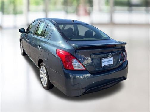 2016 Nissan Versa 1.6 SV