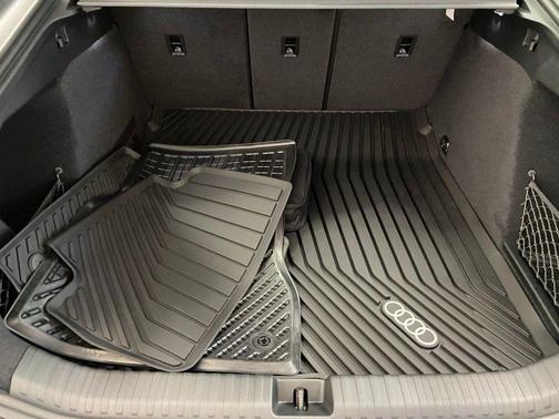 Daytona Gray Pearl 2027 Audi A6 e-tron Premium Plus