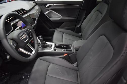 2025 Audi Q3 Premium