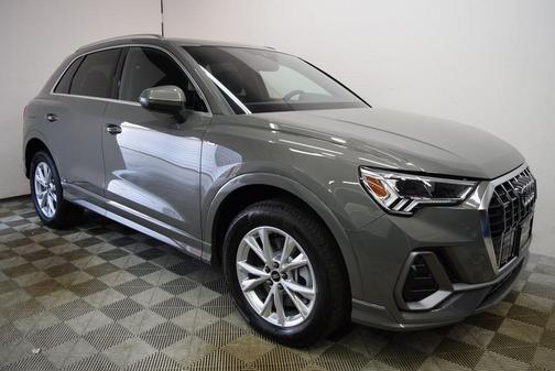 2025 Audi Q3 Premium