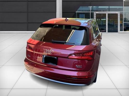 2018 Audi Q5 2.0T Tech Premium