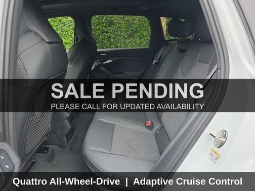 Glacier White Metallic 2025 Audi SQ6 e-tron Premium Plus
